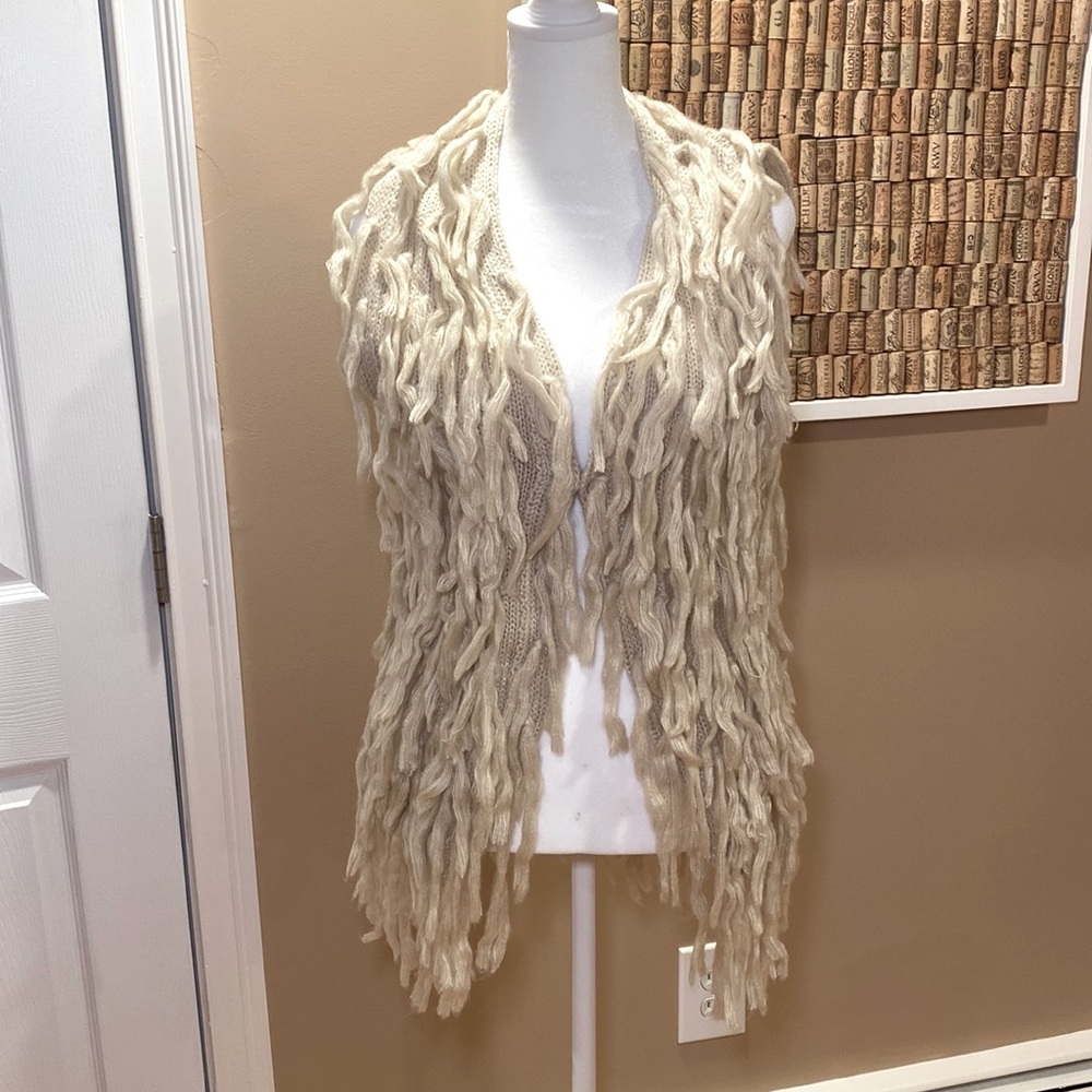 Anthropologie Moginn Ivory Vest